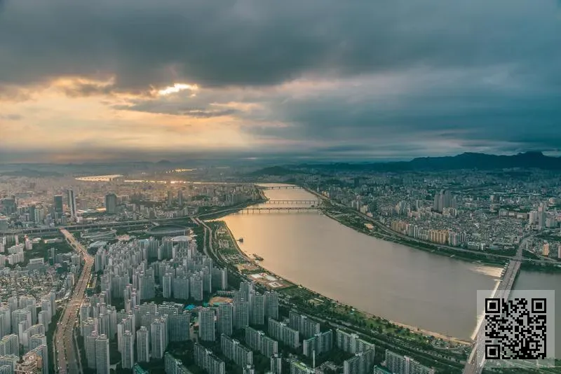 香港藍山實業有限公司